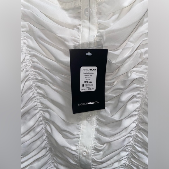 Fashion Nova Sadie Button Down Top - Picture 3 of 4